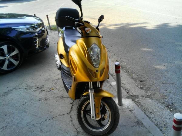 � - 372(120/70-12)
