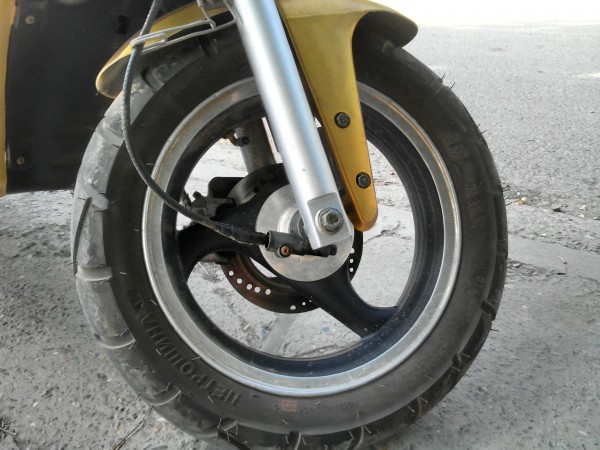 � - 372(120/70-12)
